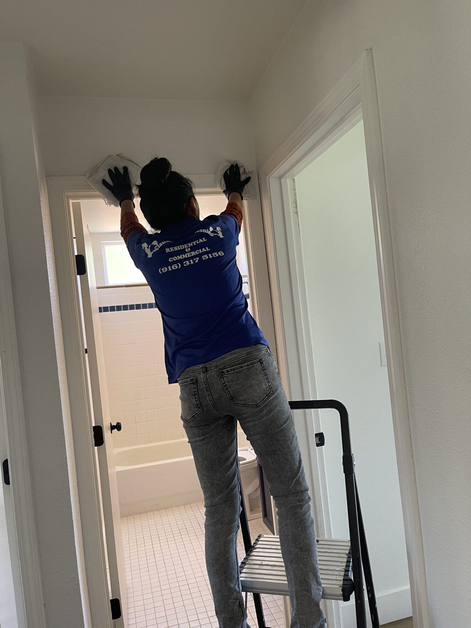 Professional move out cleaning service in Folsom CA by Claudia's Pro Cleaning
