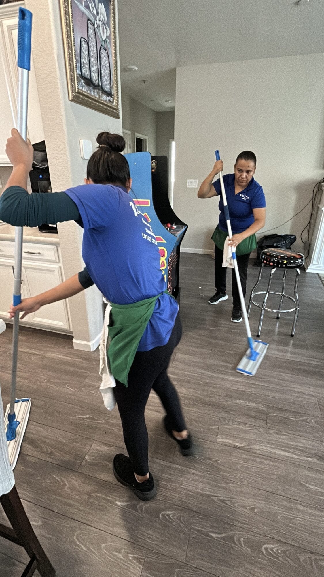 Professional deep cleaning team cleaning blinds in El Dorado Hills CA