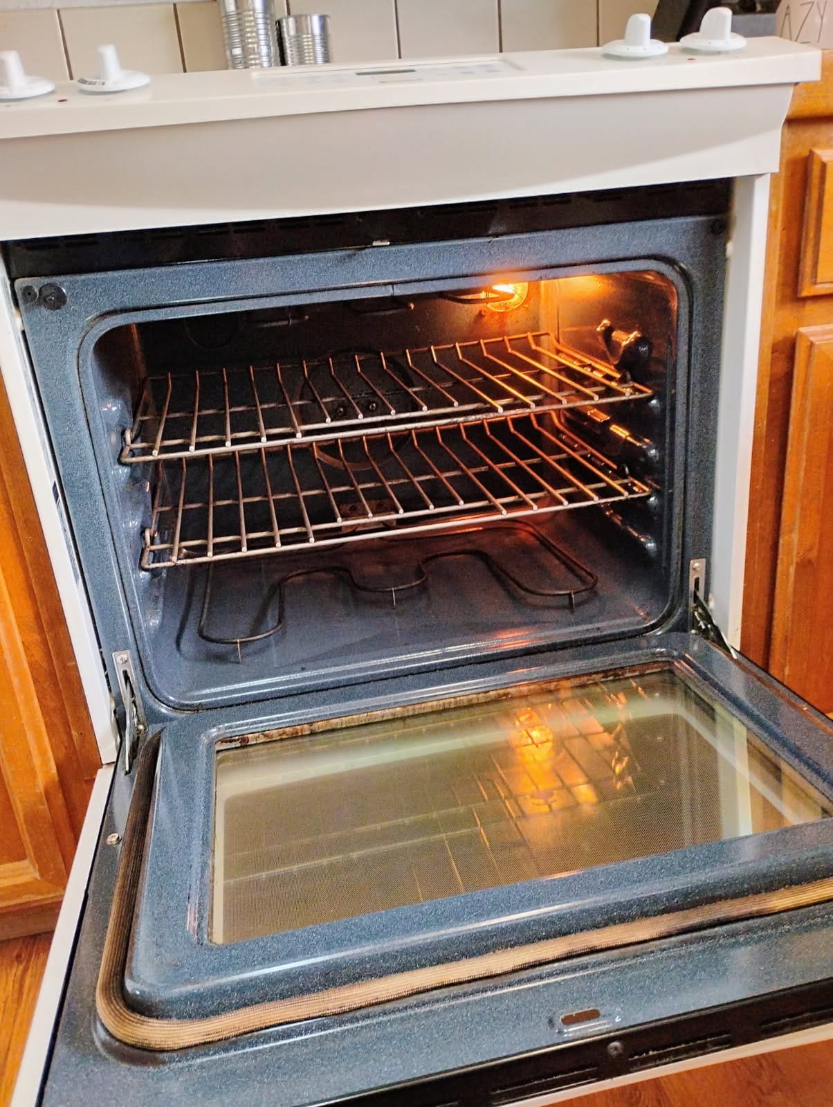 Professionally deep-cleaned kitchen in Whitney Oaks, Rocklin, CA