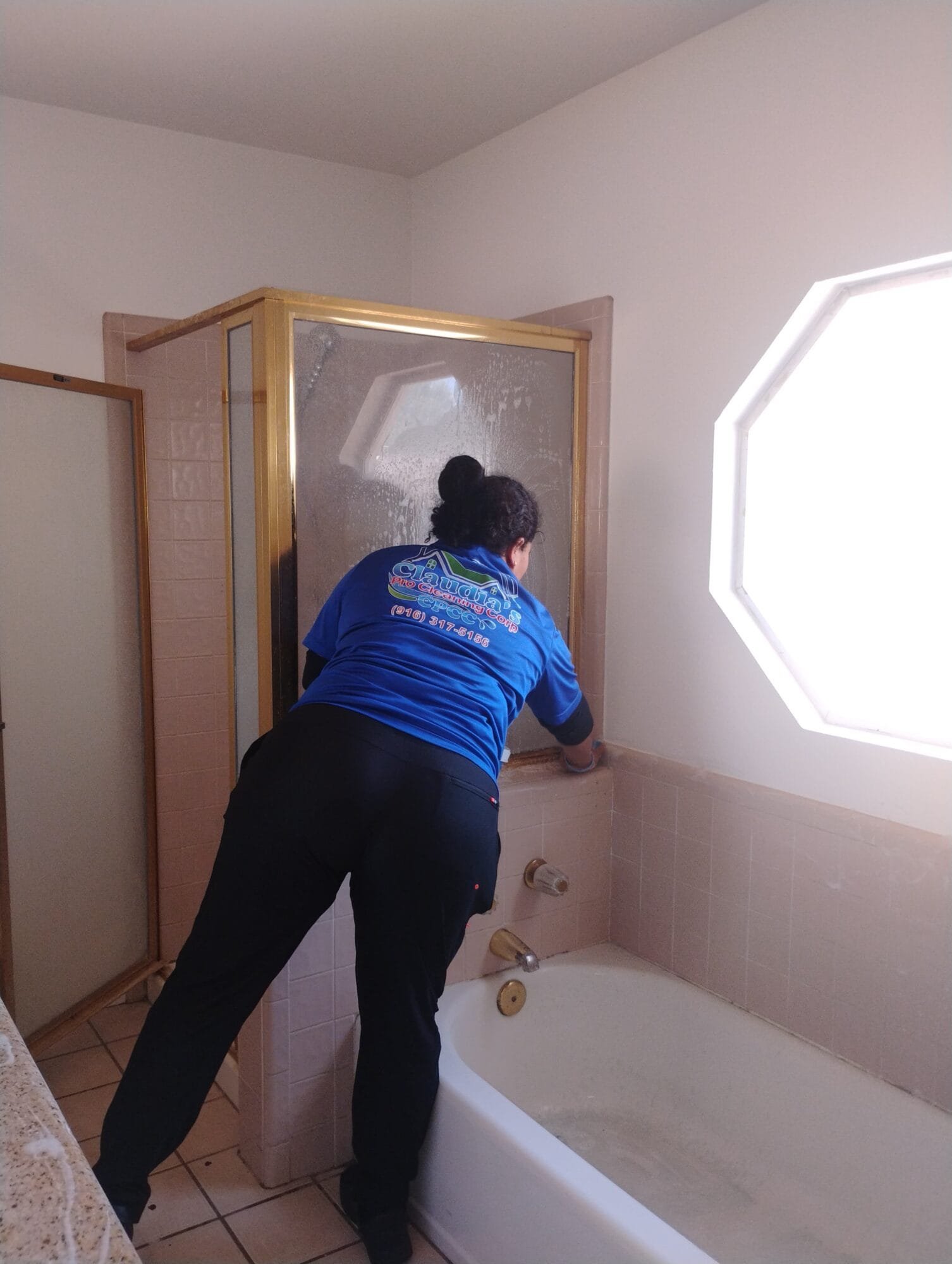 Professional move out and move in cleaning service in Spanos Park, Stockton, CA