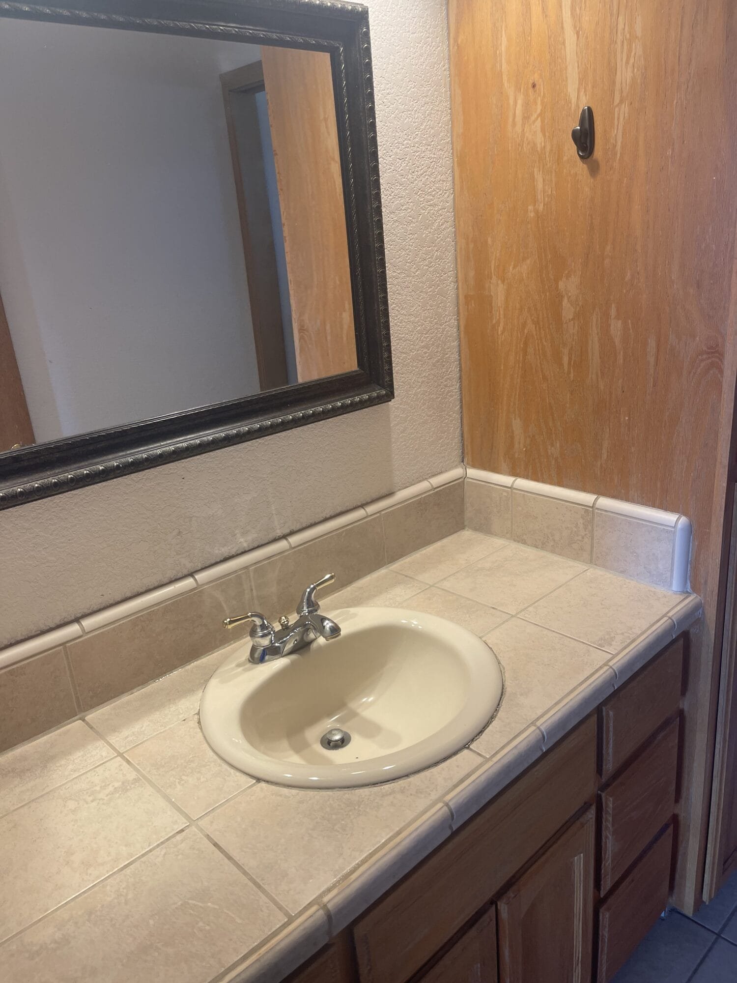 Professional deep cleaning service in Land Park, Sacramento, CA by Claudia's Pro Cleaning.
