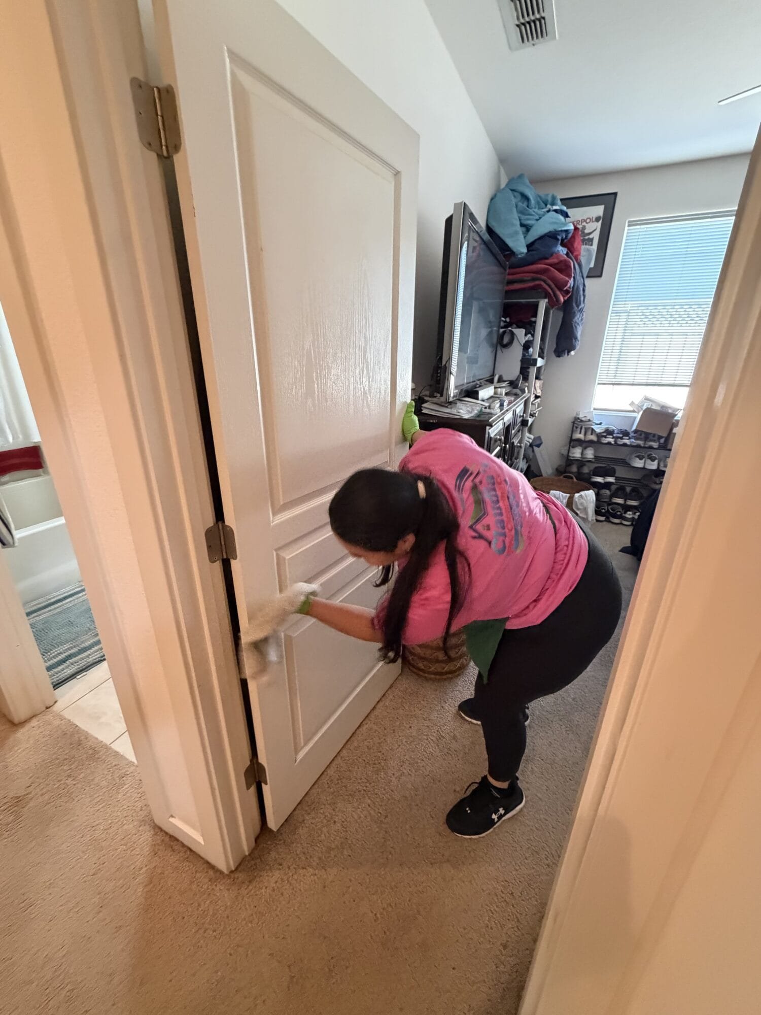 Professional deep cleaning service in Lincoln Crossing, Lincoln, CA, by Claudia’s Pro Cleaning Corp.