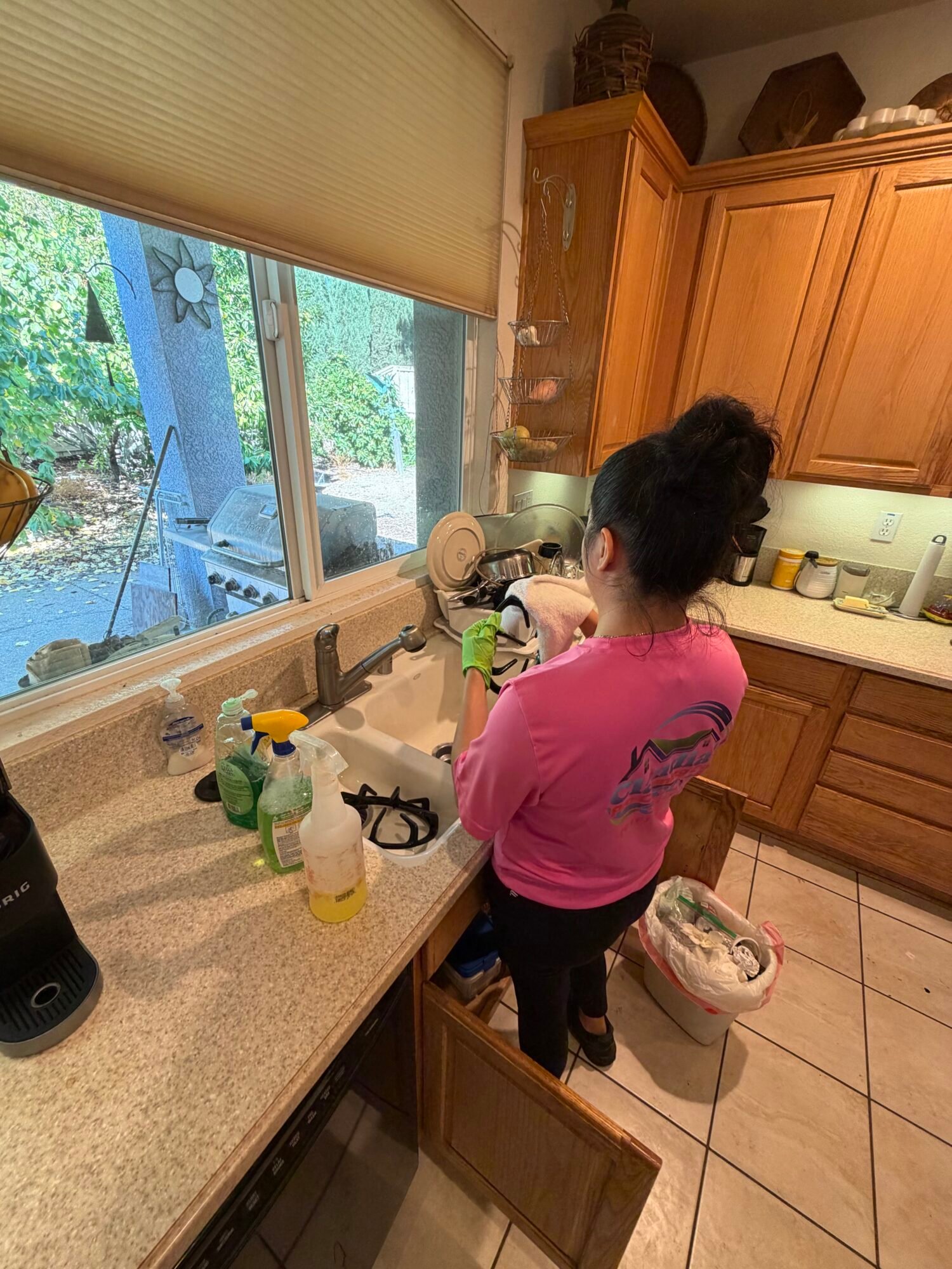 Professional deep cleaning service in Lincoln Crossing, Lincoln, CA, by Claudia’s Pro Cleaning Corp.